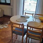 Apartment Maras